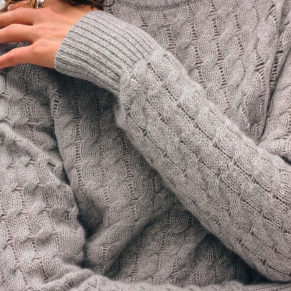 WHITE + WARREN CASHMERE CABLE CREWNECK TOP - Picture 5 of 5